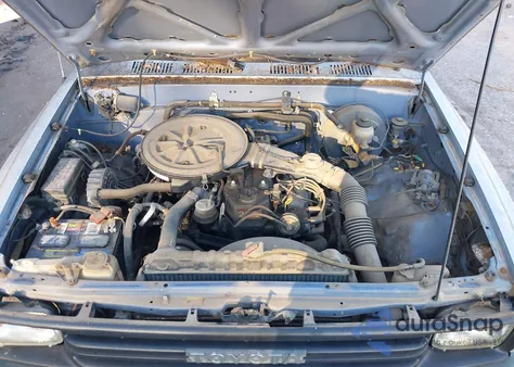 1989 Toyota Pickup 1/2 Ton Short Wheelbase из США, поврежденный, VIN JT4RN81R2K0026770